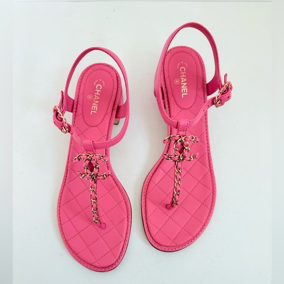 CHANEL Shoes - Chanel 20S Pink Quilted Lambskin CC Chain Thong Sandals Gold Hardware EU 39.5